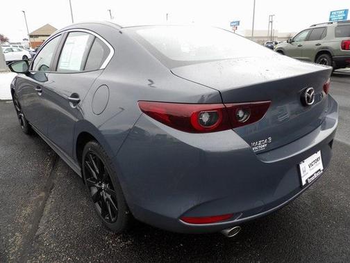 2022 Mazda Mazda3 Carbon Edition