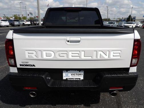 Platinum White Pearl 2026 Honda Ridgeline Black