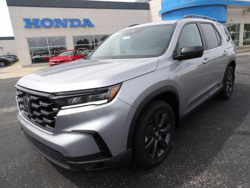 Lunar Silver Metallic 2024 Honda Pilot Sport