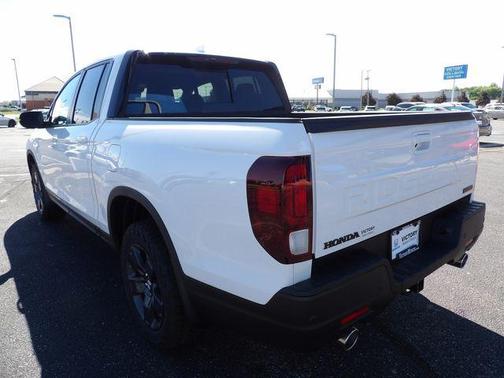 Platinum White Pearl 2026 Honda Ridgeline TrailSport