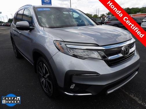 2022 Honda Pilot Touring 8-Passenger