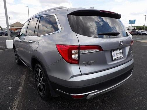 2022 Honda Pilot Touring 8-Passenger