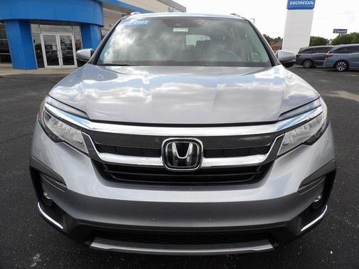 2022 Honda Pilot Touring 8-Passenger