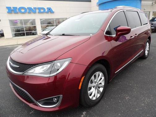 2018 Chrysler Pacifica Touring-L Plus