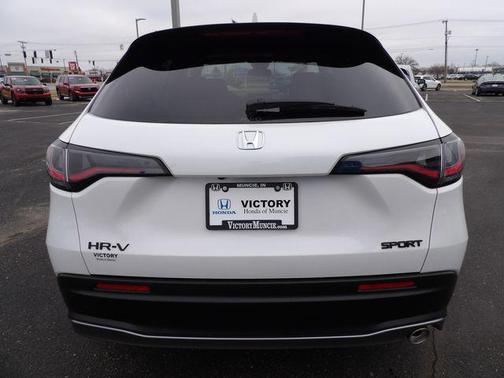 Platinum White Pearl 2027 Honda HR-V Sport