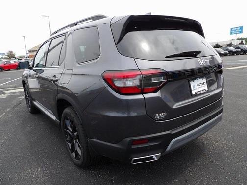 2025 Honda Pilot Touring 8-Passenger