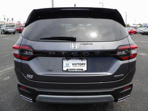 2025 Honda Pilot Touring 8-Passenger