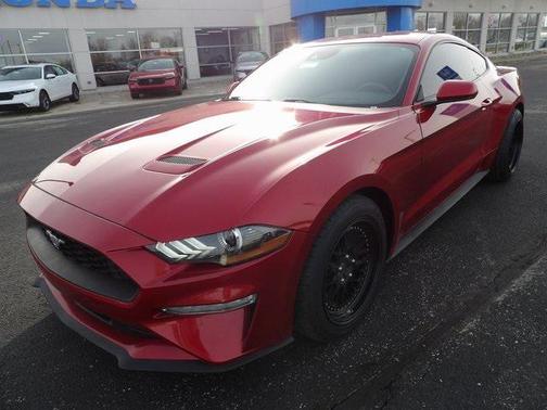 2021 Ford Mustang EcoBoost