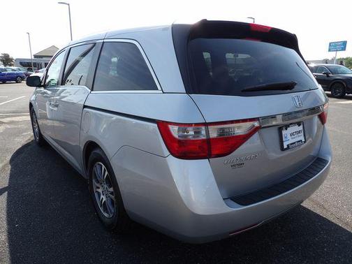 Alabaster Silver Metallic 2013 Honda Odyssey EX-L