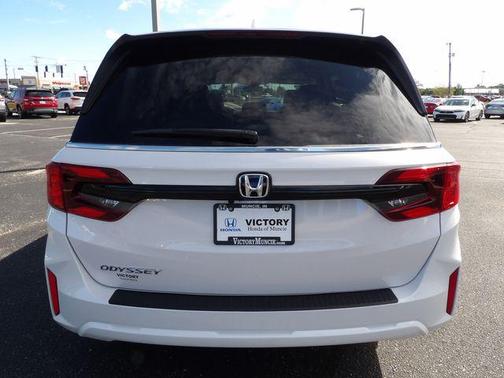 Platinum White Pearl 2026 Honda Odyssey EX-L