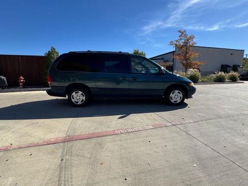 2000 Dodge Grand Caravan SE