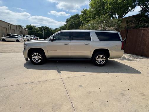 Champagne Silver Metallic 2015 Chevrolet Suburban 1500 LT