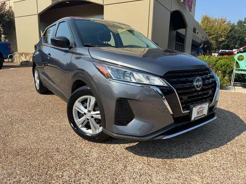 2024 Nissan Kicks S