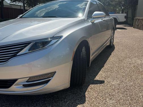 2014 Lincoln MKZ Hybrid Base