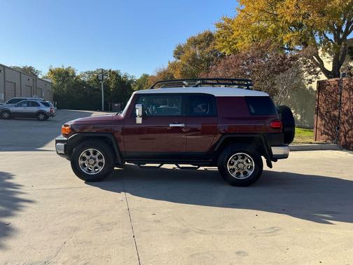 2011 Toyota FJ Cruiser Base