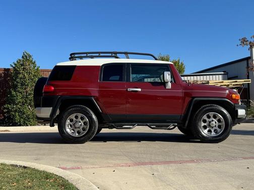 2011 Toyota FJ Cruiser Base