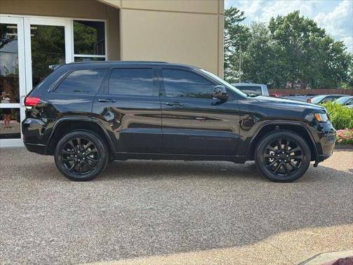 2021 Jeep Grand Cherokee Laredo