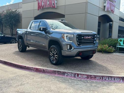 2021 GMC Sierra 1500 AT4