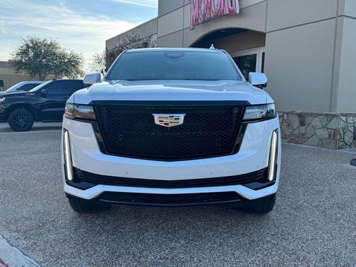 2022 Cadillac Escalade ESV Sport