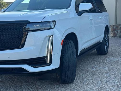 2022 Cadillac Escalade ESV Sport