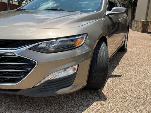 2020 Chevrolet Malibu FWD LT