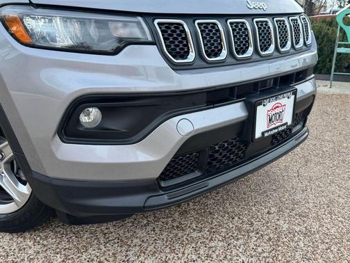 2023 Jeep Compass Latitude
