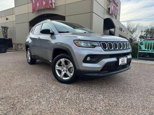 2023 Jeep Compass Latitude