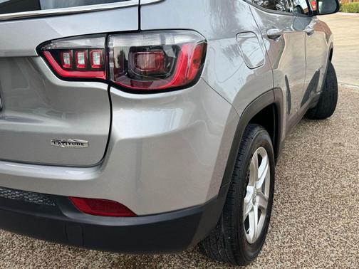 2023 Jeep Compass Latitude