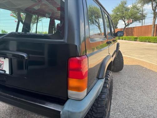 2000 Jeep Cherokee Sport 4WD