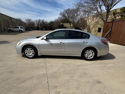 2010 Nissan Altima 2.5 S