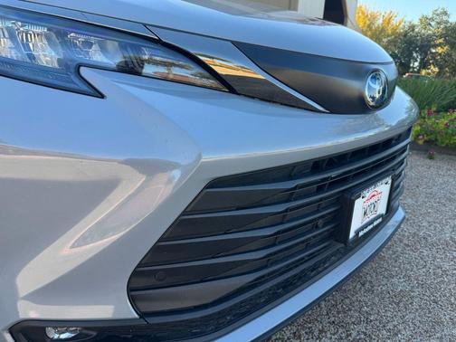 2024 Toyota Sienna Woodland Edition