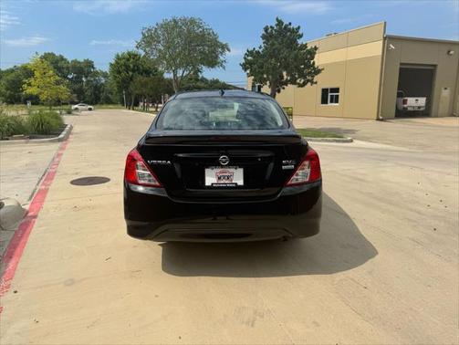 2017 Nissan Versa 1.6 SV