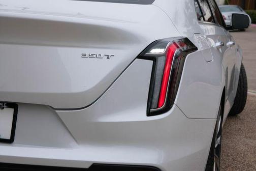 2021 Cadillac CT4 Luxury