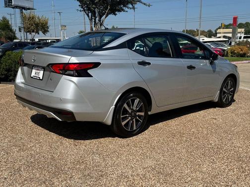 2024 Nissan Versa 1.6 S