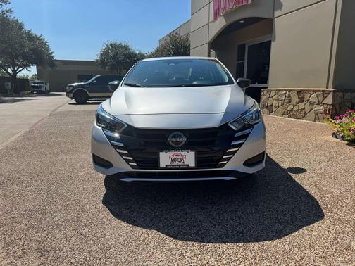 2024 Nissan Versa 1.6 S