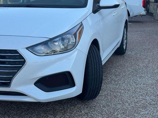 2022 Hyundai Accent SE