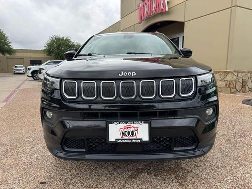 Diamond Black Crystal Pearlcoat 2022 Jeep Compass Latitude Lux
