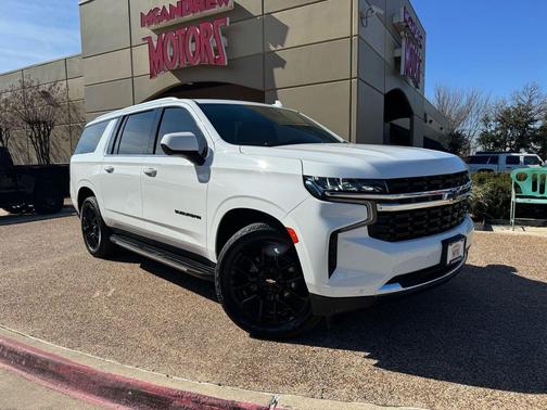 2022 Chevrolet Suburban LS