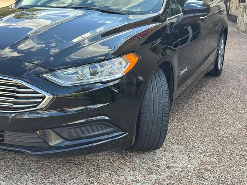 2017 Ford Fusion Hybrid S