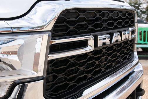 2021 RAM 3500 Tradesman Crew Cab 4x4 8' Box