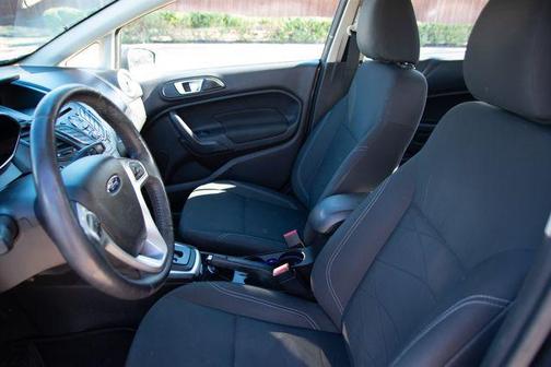 2015 Ford Fiesta SE