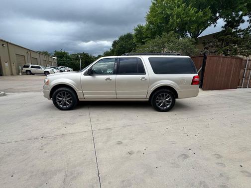 Magnetic 2017 Ford Expedition EL Limited
