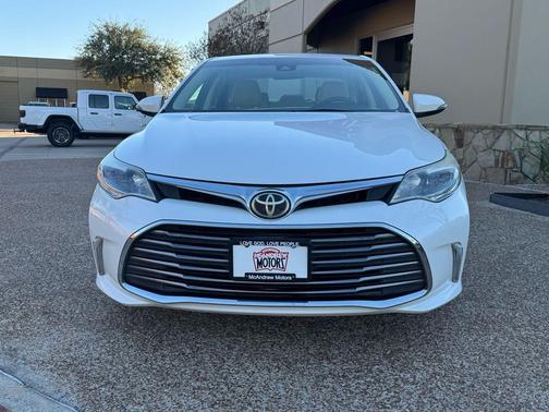 2018 Toyota Avalon XLE