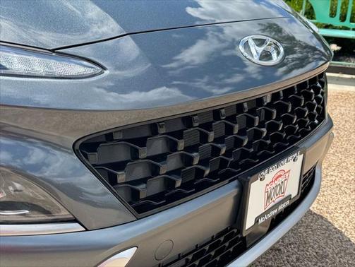 2022 Hyundai KONA Limited