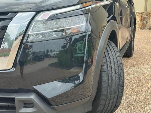 2022 Nissan Pathfinder SV 2WD