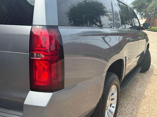 2018 Chevrolet Suburban LS