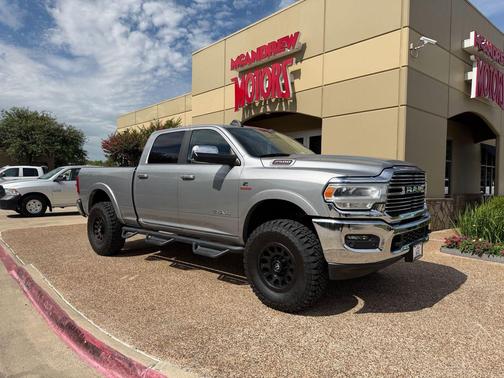 Billet Silver Metallic Clearcoat 2022 RAM 2500 Laramie Crew Cab 4x4 6'4'' Box