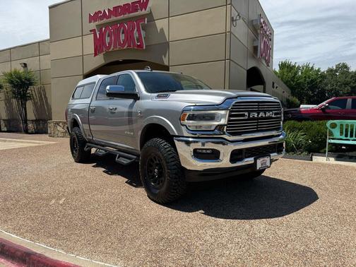 Billet Silver Metallic Clearcoat 2022 RAM 2500 Laramie Crew Cab 4x4 6'4'' Box