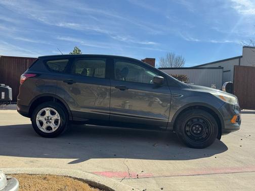 2017 Ford Escape S