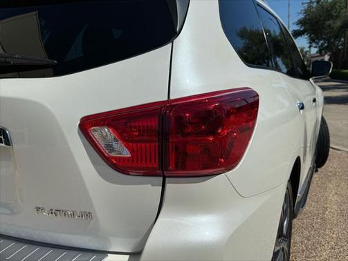2018 Nissan Pathfinder Platinum